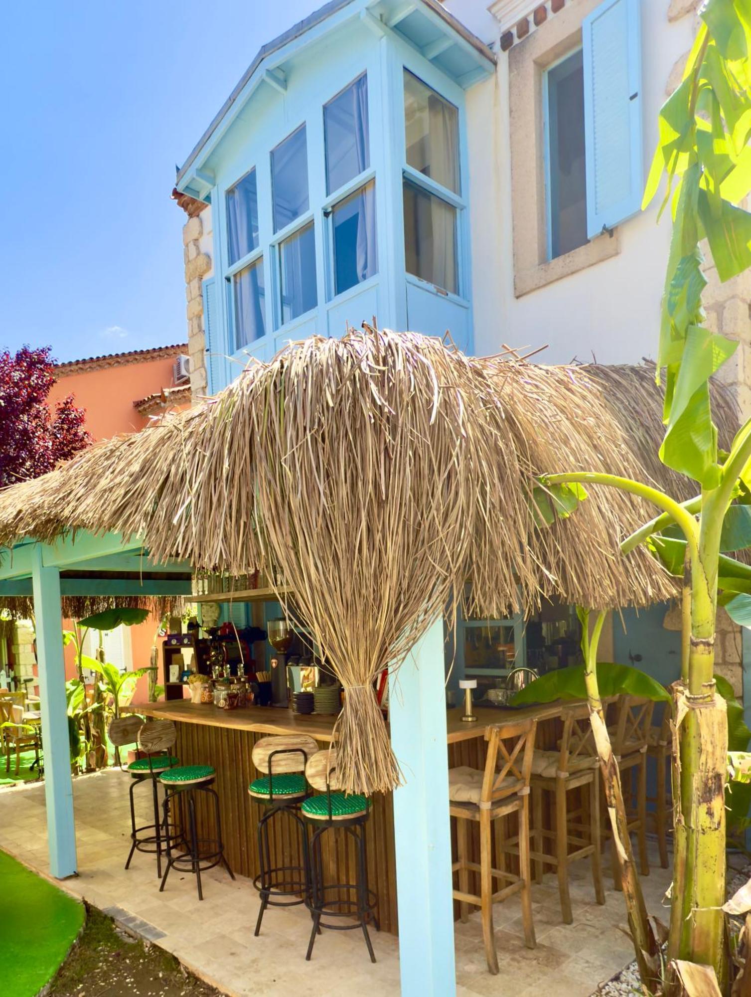 Banana Alacati Food & Stay - Adults Only Екстер'єр фото